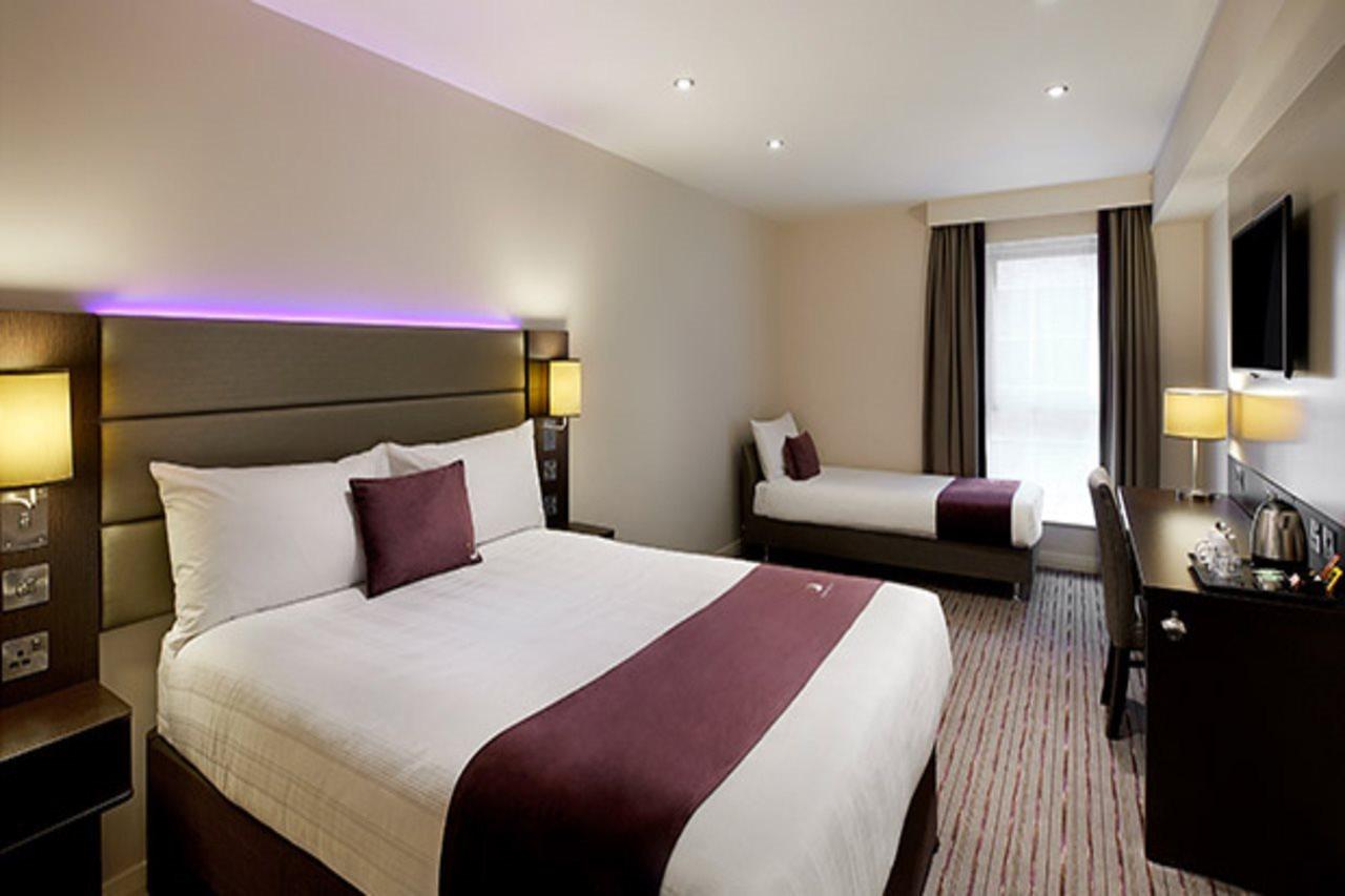 Premier Inn Perth City Centre Exterior photo