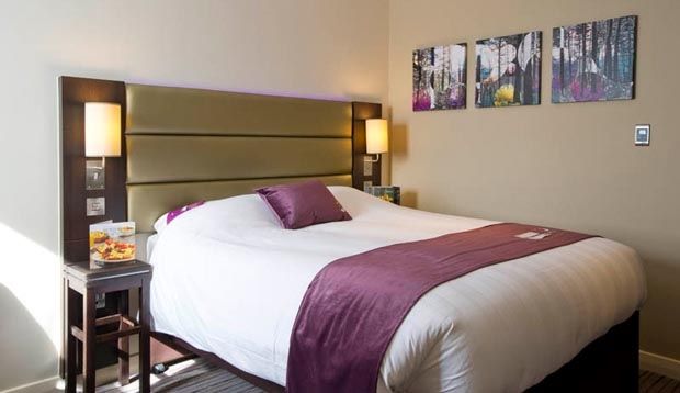 Premier Inn Perth City Centre Exterior photo